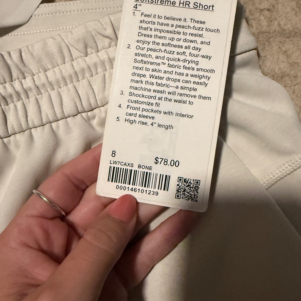 Lululemon Softstreme HR Shorts 4in - Picture 2 of 5